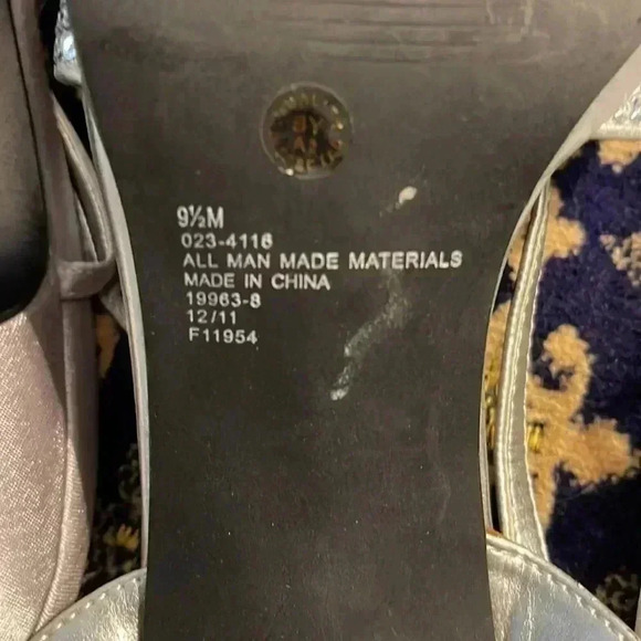 Three pairs of beautiful formal dress shoes. They are stunning. - Picture 5 of 10